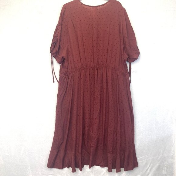 NWT Torrid Swiss Dot Midi Dress Womens 4X 26 Maroon Surplice Wrap Pocket Boho - Picture 2 of 15